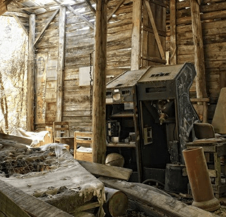 Abandoned Arcades – A glimpse to the past