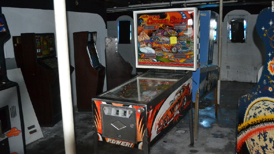bally nitro ground shake pinball machine inside cruise ship